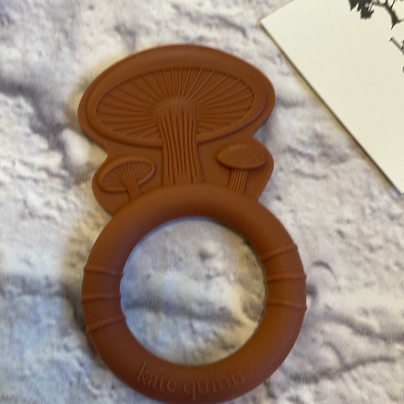 Kate Quinn Brown Mushroom-Shaped Teether - Picture 2 of 3